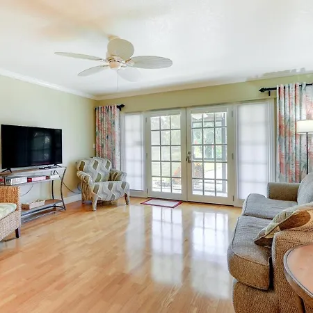 Welcoming Sarasota Vacation Rental With Pool!